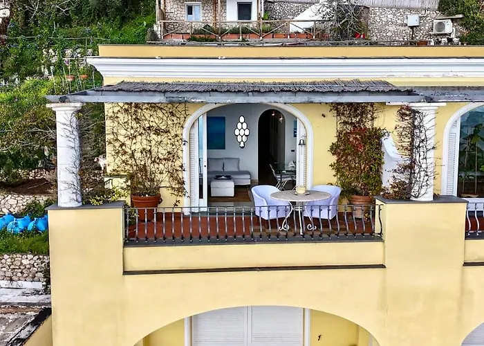 Rooftop Belvedere Apartman Capri